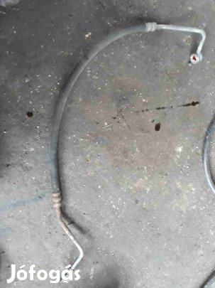 Suzuki Grand Vitara 05- Szervócső