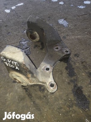 Suzuki Grand Vitara 05- Tartó Bak