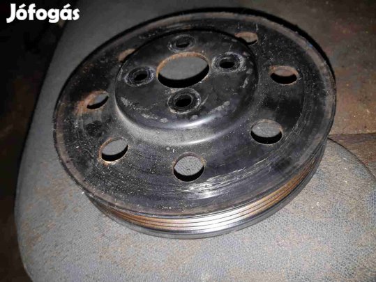 Suzuki Grand Vitara 05- Vízpumpa Szíjtárcsa