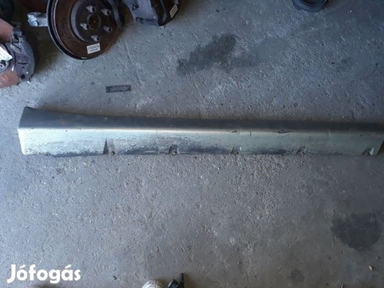 Suzuki Grand Vitara -05 Jobb Küszöb Burkolat