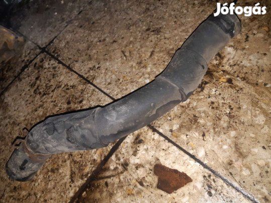 Suzuki Grand Vitara -05 Vízcső