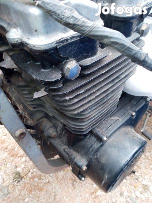 Suzuki Gsx 1100 alkatrész motorblokk