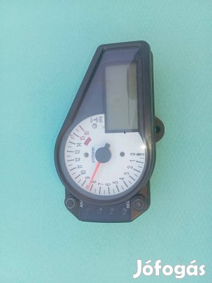 Suzuki Gsxr K1 - K3 km óra