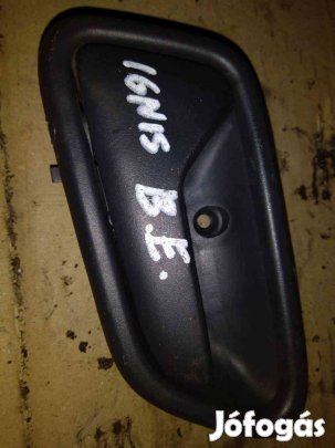 Suzuki Ignis 03-07 Bal Első Belső Ajtókilincs