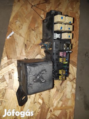 Suzuki Ignis 03-07 Biztosítéktábla / Relé Tábla
