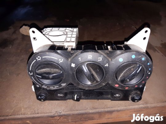 Suzuki Ignis 03-07 Fűtéskapcsoló