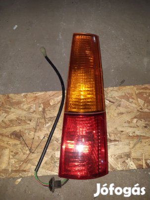 Suzuki Ignis 03-07 Jobb Hátsó Lámpa