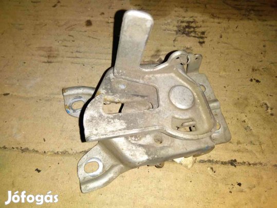 Suzuki Ignis 03-07 Motorháztető Zárszerkezet