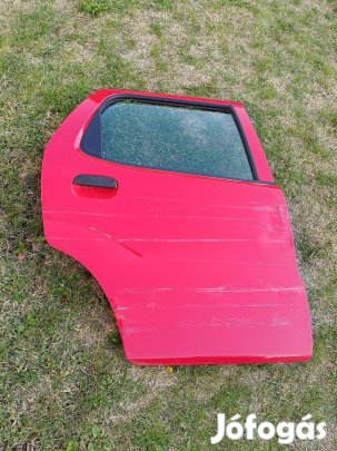Suzuki Ignis 2006 jobb első és hátsó ajtók piros (Zcf) enyhén sérültek