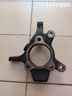 Suzuki Ignis III jobb első csonkállvány