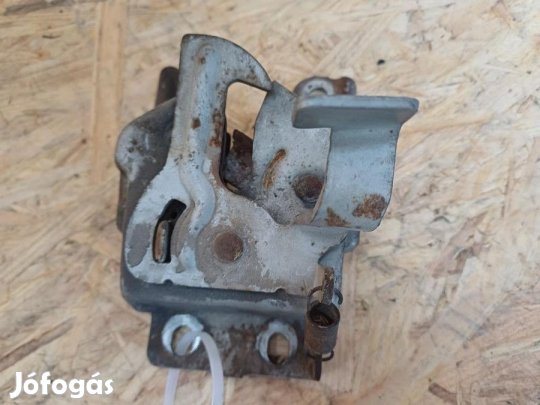 Suzuki Ignis (2000-2003) Motorháztető Zár