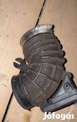 Suzuki Ignis légszűrőház gumicső gumi cső