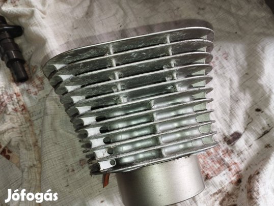 Suzuki LS 650 alkatrészek , henger dugattyú