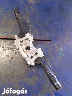 Suzuki Liana Bajuszkapcsoló