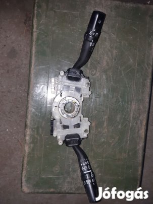 Suzuki Liana Bajuszkapcsoló