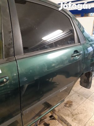 Suzuki Liana Bal Hátsó Ajtó