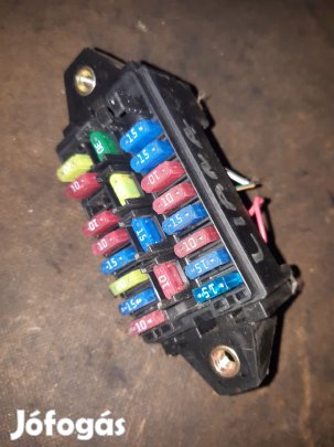 Suzuki Liana Biztosítéktábla / Relé Tábla