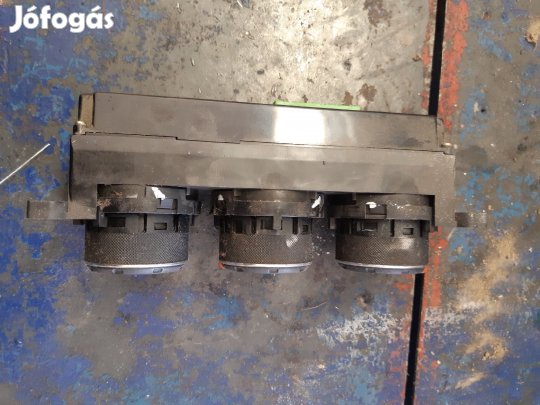 Suzuki Liana Fűtéskapcsoló