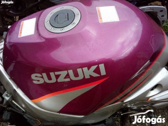Suzuki RF 900 alkatrész , tank