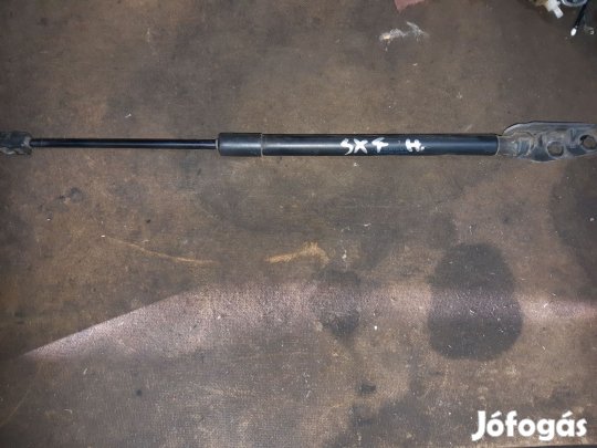 Suzuki SX4 Csomagtérajtó Teleszkóp