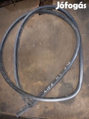 Suzuki SX4 Jobb Hátsó Ajtó Gumikéder