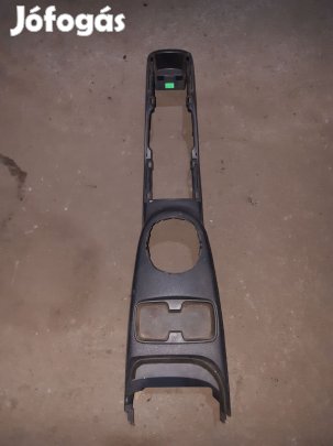 Suzuki SX4 Középbox