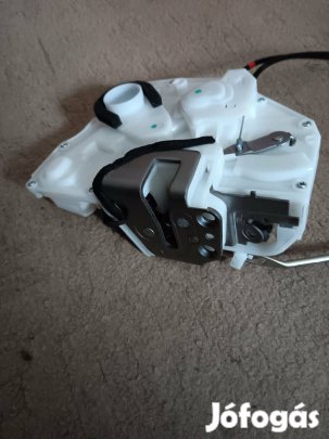 Suzuki SX4 ajtózár