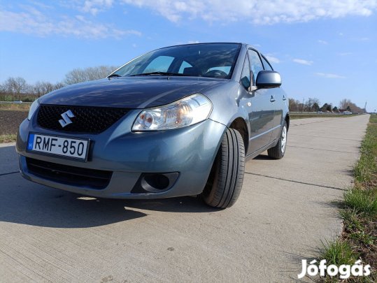 Suzuki SX4 sedan 1.6 benzin 107ló