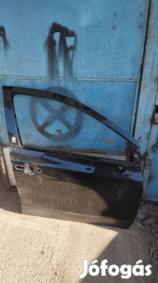 Suzuki S-cross jobb első ajtó