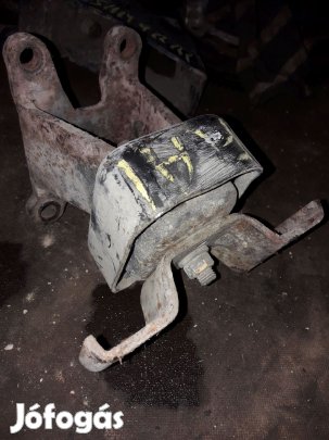 Suzuki Samurai Motortartó Bak