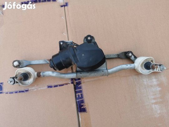 Suzuki Splash ablaktörlő motor 