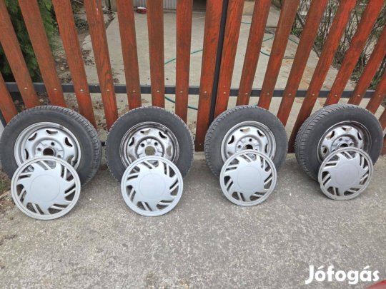 Suzuki Swift 155 70 13 felni + gumi + dísztárcsa