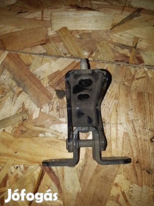 Suzuki Swift III 04-10 Bal Hátsó Alsó Ajtózsanér