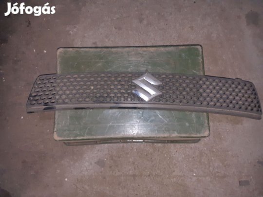 Suzuki Swift III 04-10 Első Lökhárító Díszrács