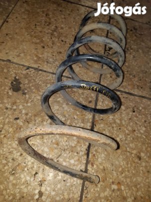 Suzuki Swift III 04-10 Első Rugó