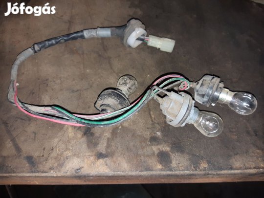 Suzuki Swift III 04-10 Hátsó Lámpa Foglalat