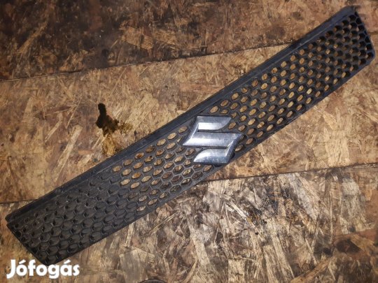 Suzuki Swift III 04-10 Hűtőrács