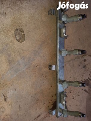 Suzuki Swift III 04-10 Injektor Híd