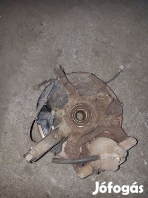 Suzuki Swift III 04-10 Jobb Első Csonkállvány Kerékaggyal + Féknyereg