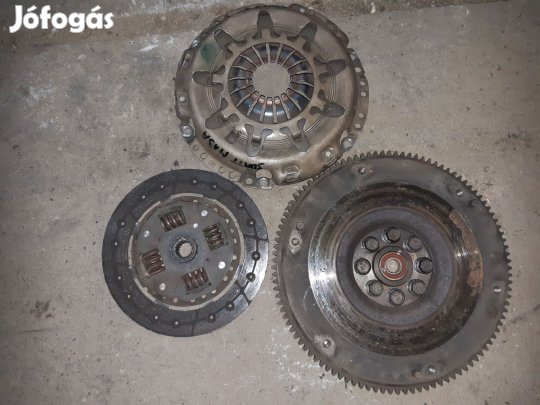 Suzuki Swift III 04-10 Kuplung Szett + Egytömegű Lendkerék