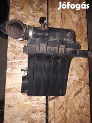 Suzuki Swift III 04-10 Légszűrő Ház