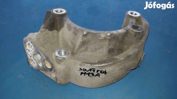 Suzuki Swift III 04-10 Motortartó Bak