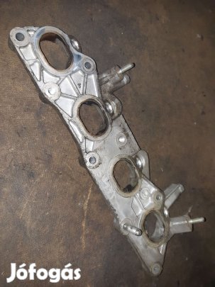 Suzuki Swift III 04-10 Szívótorok Tartó Konzol