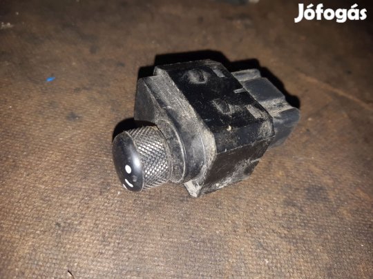 Suzuki Swift III 04-10 Tükör Állító Kapcsoló