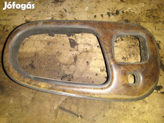 Suzuki Swift II 92-03 Bal Belső Ajtókilincs Keret