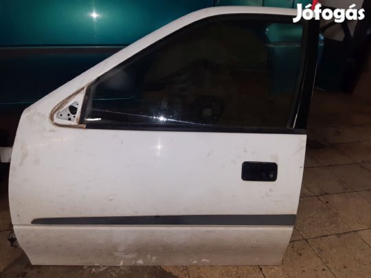 Suzuki Swift II 92-03 Bal Első Ajtó