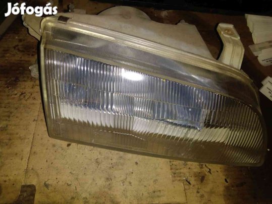 Suzuki Swift II 92-03 Jobb Első Lámpa / Fényszóró