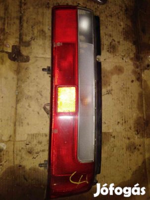 Suzuki Swift II 92-03 Jobb Hátsó Lámpabúra