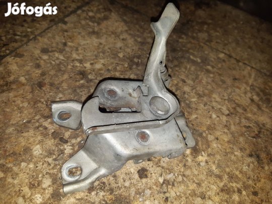 Suzuki Swift II 92-03 Motorháztető Zárszerkezet