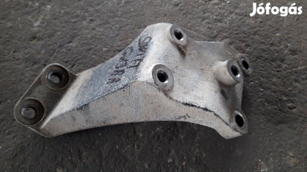 Suzuki Swift II 92-03 Motortartó Bak